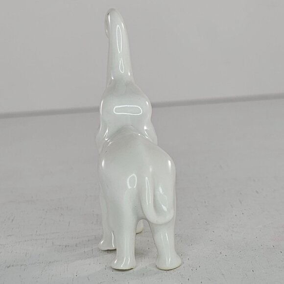 Vintage Pfeffer Gotha Porzellan Germany Elephant Miniature Figurine Trunk Up - Picture 5 of 7